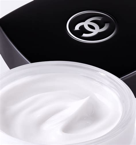 Chanel revitalizing mask reviews